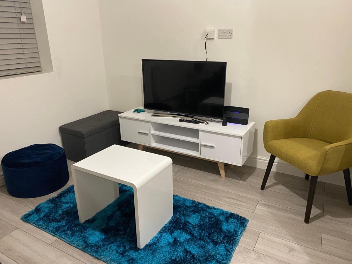 Marie'S Serviced Apartments- 2 Bedroom City Stay Bedford Exteriör bild