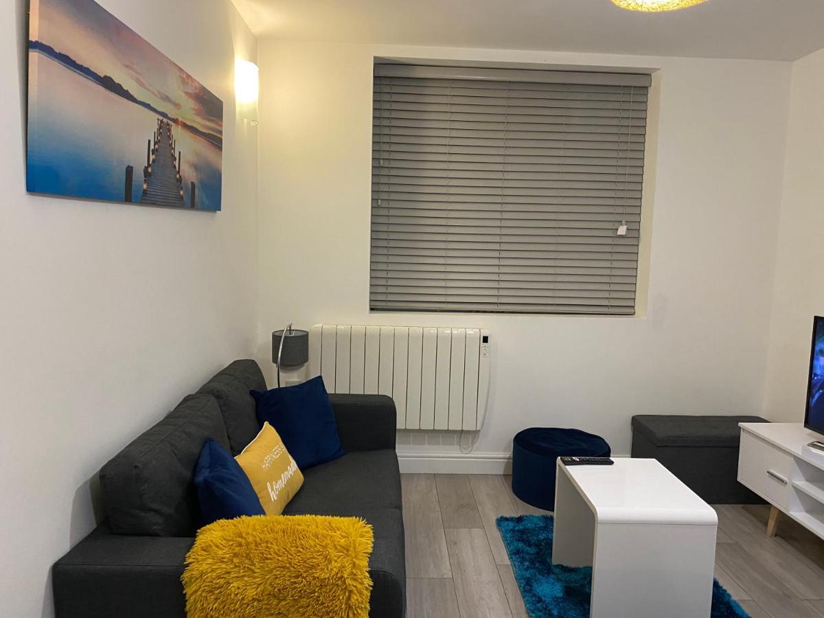 Marie'S Serviced Apartments- 2 Bedroom City Stay Bedford Exteriör bild