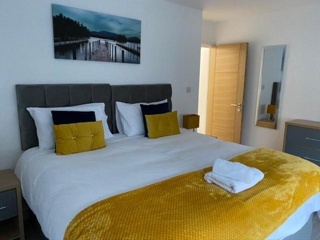 Marie'S Serviced Apartments- 2 Bedroom City Stay Bedford Exteriör bild